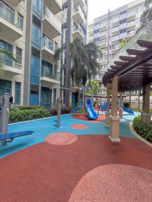 Two Palmtree Villas Newport Boulevard Near Naia 3 Pasay City 马尼拉 外观 照片