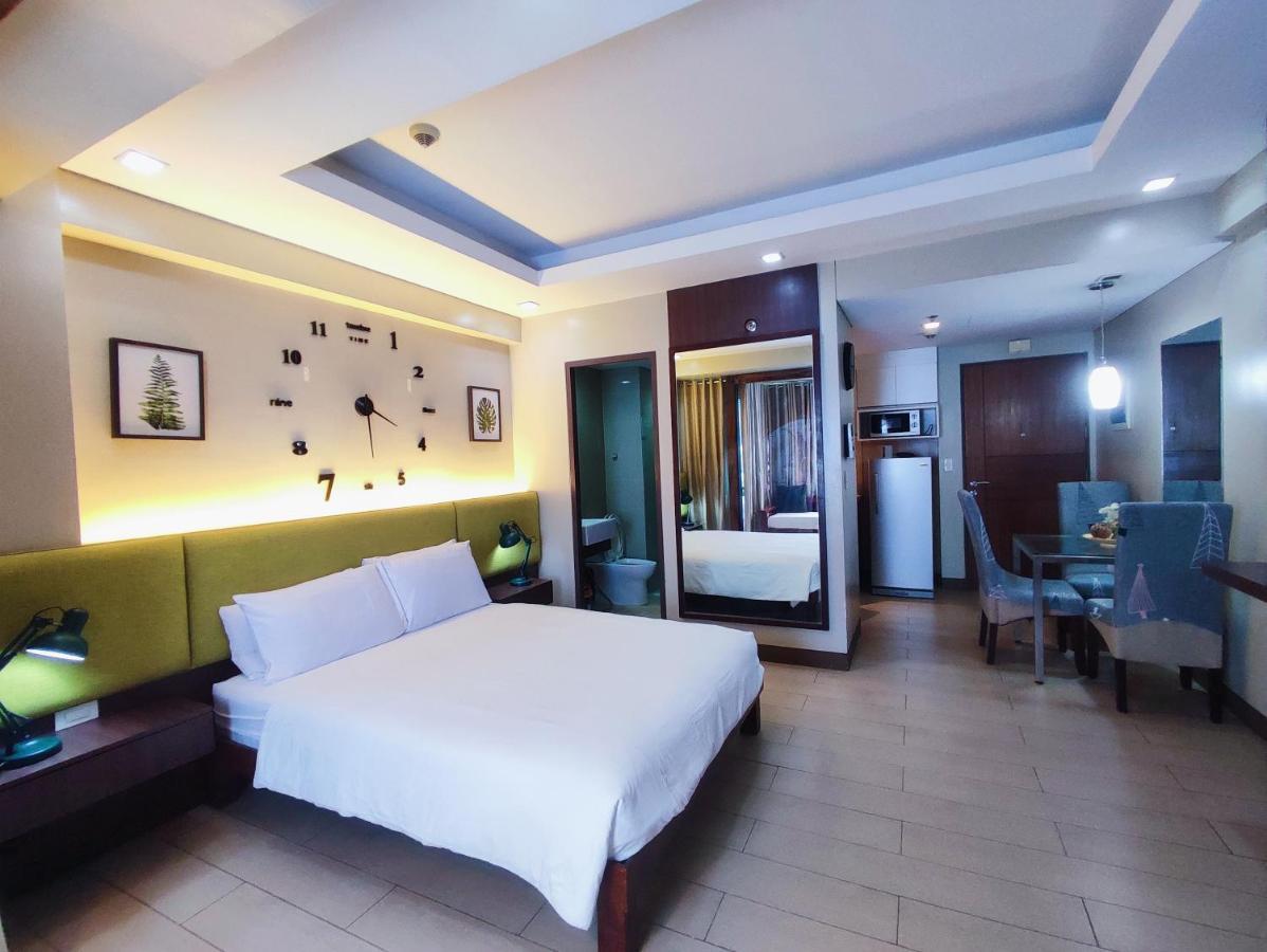 Two Palmtree Villas Newport Boulevard Near Naia 3 Pasay City 马尼拉 外观 照片